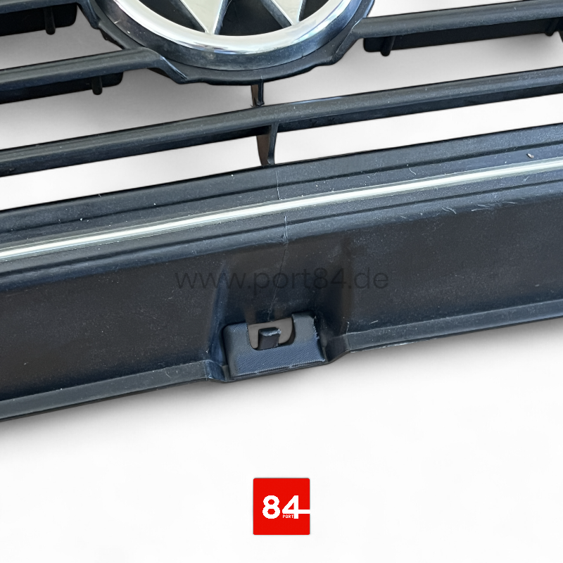 VW Polo 1 Typ 86 Reparatursatz Kühlergrill Facelift 
PORT84