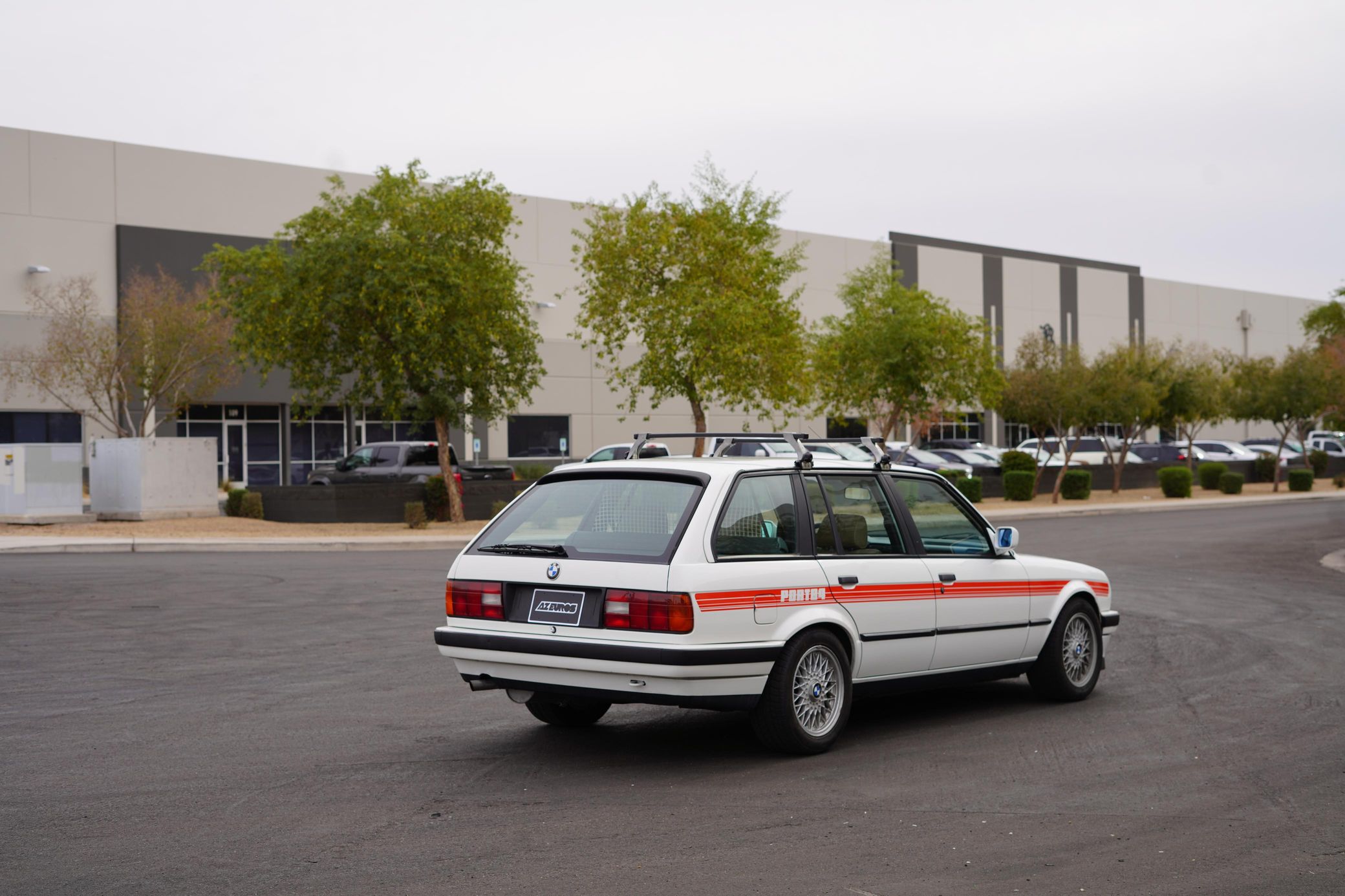 PORT84 BMW E30 Wagon