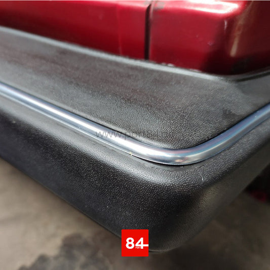 VW Polo / Derby 1 Typ 86 Chromkeder Stoßstange